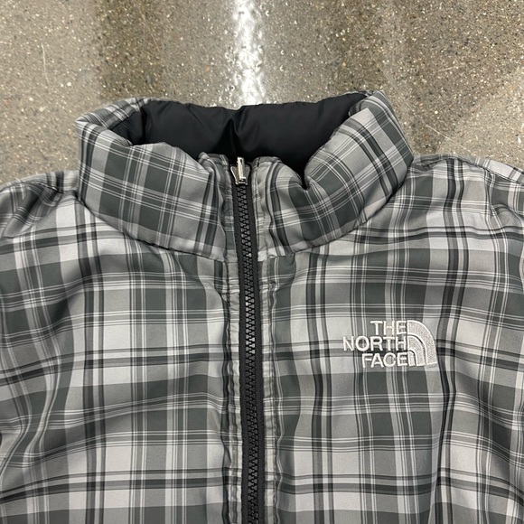 The North Face Boys Nutpse Jacket - Picture 8 of 12